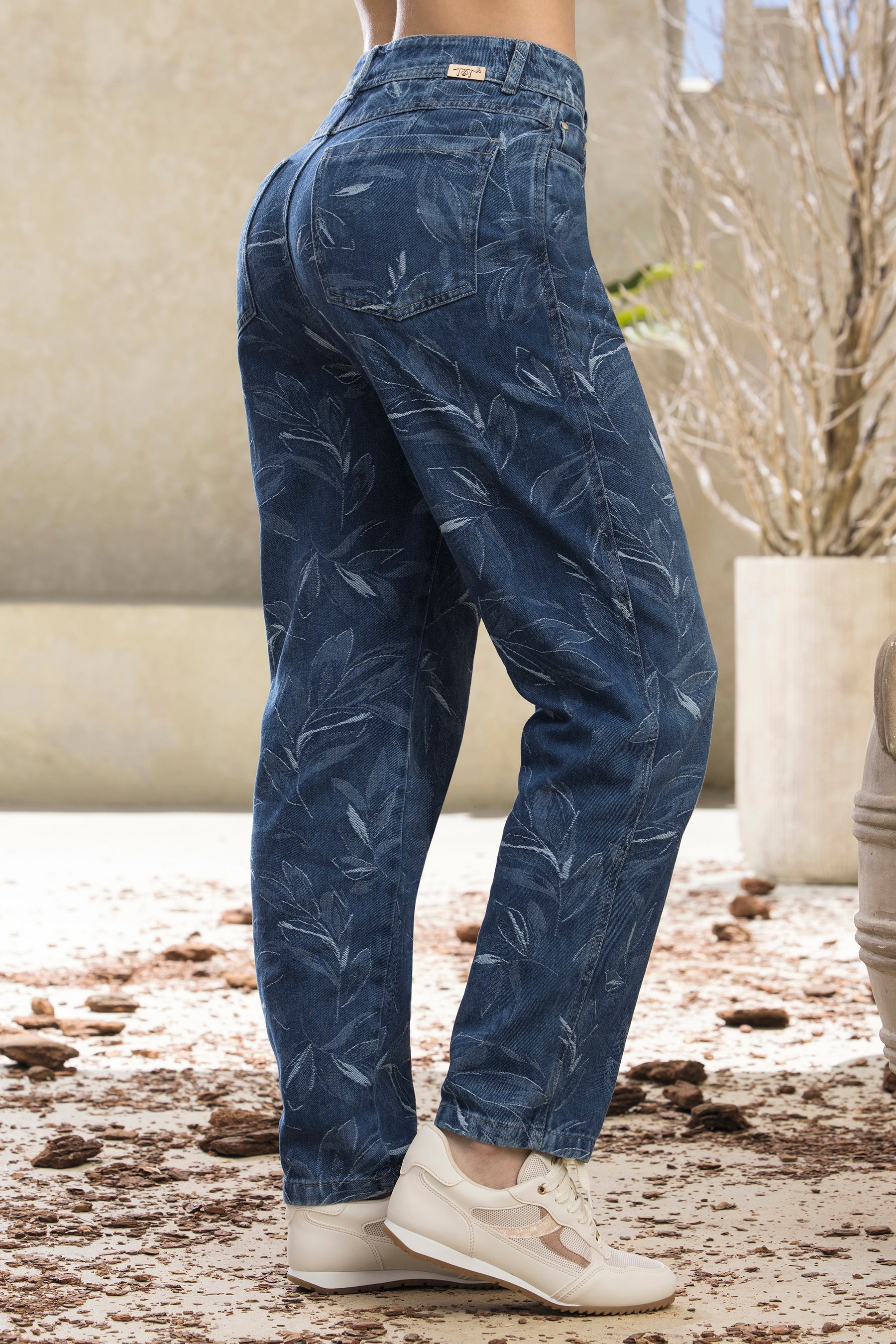 Jean Mom Tiro Alto Azul Medio – BOTÁNICA