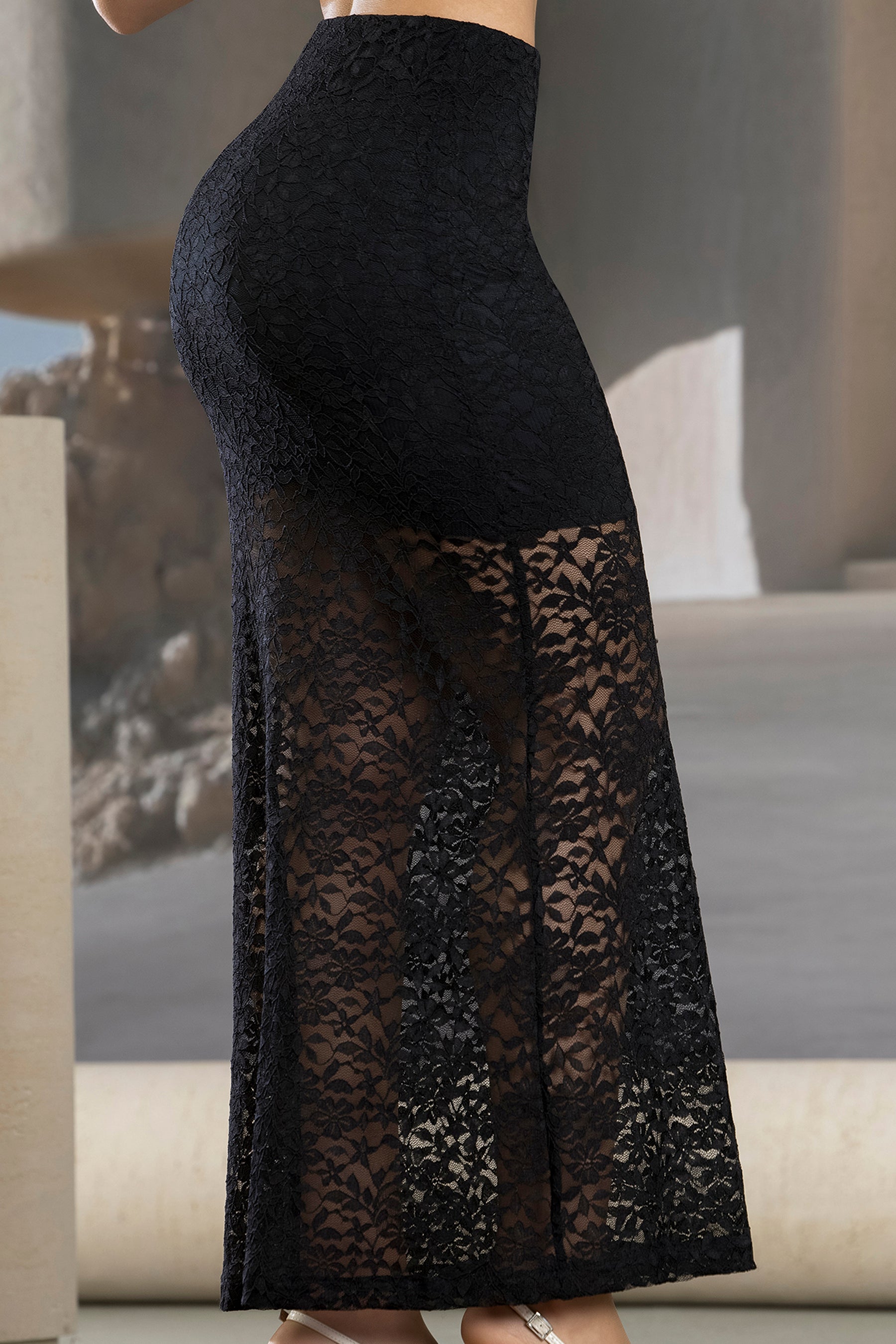 Falda Blonda Negra Ajustada – CARISMA