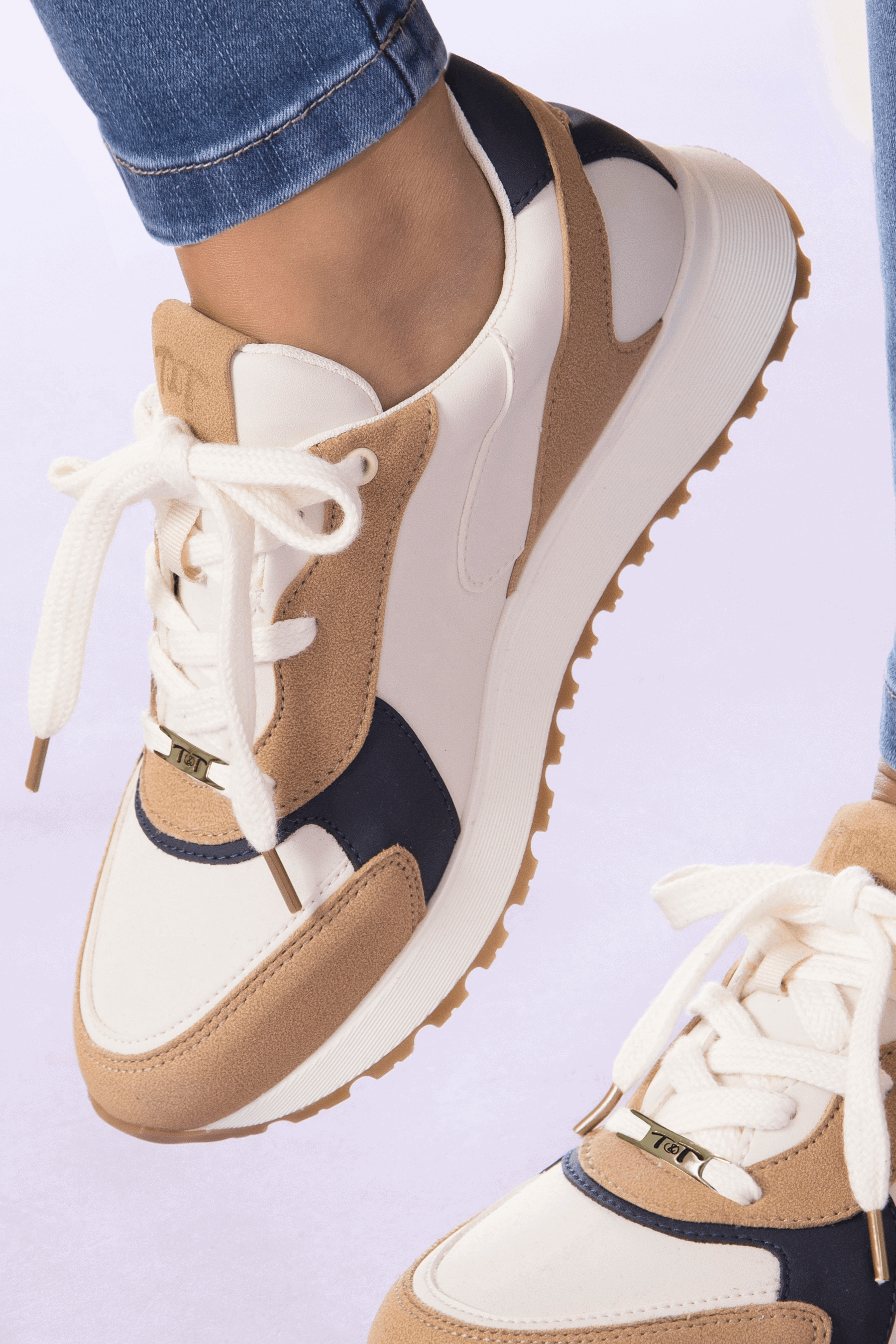 Tenis BOMBOM