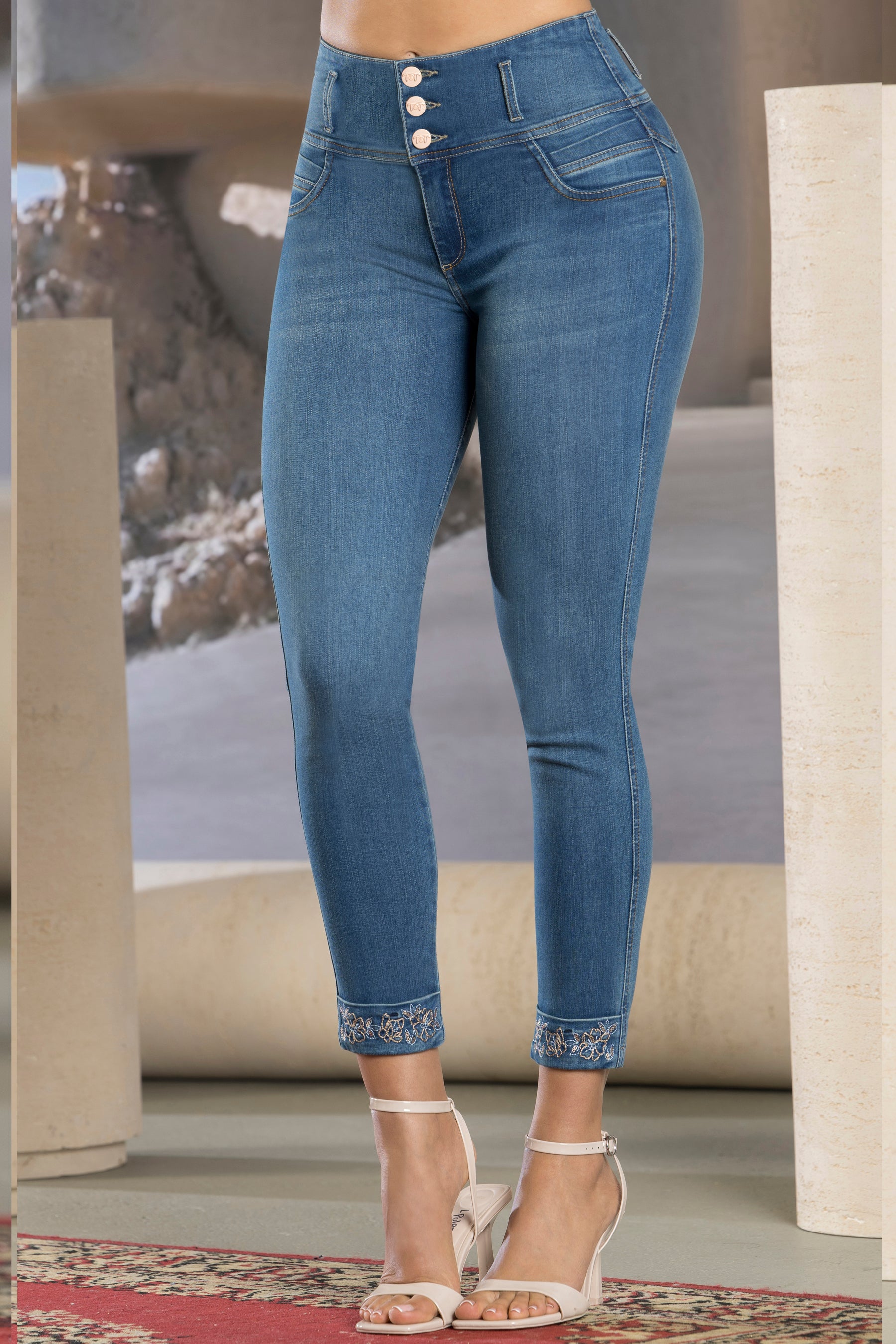 Jean Tobillero Súper Licrado Tiro Alto Azul Claro – CALMA