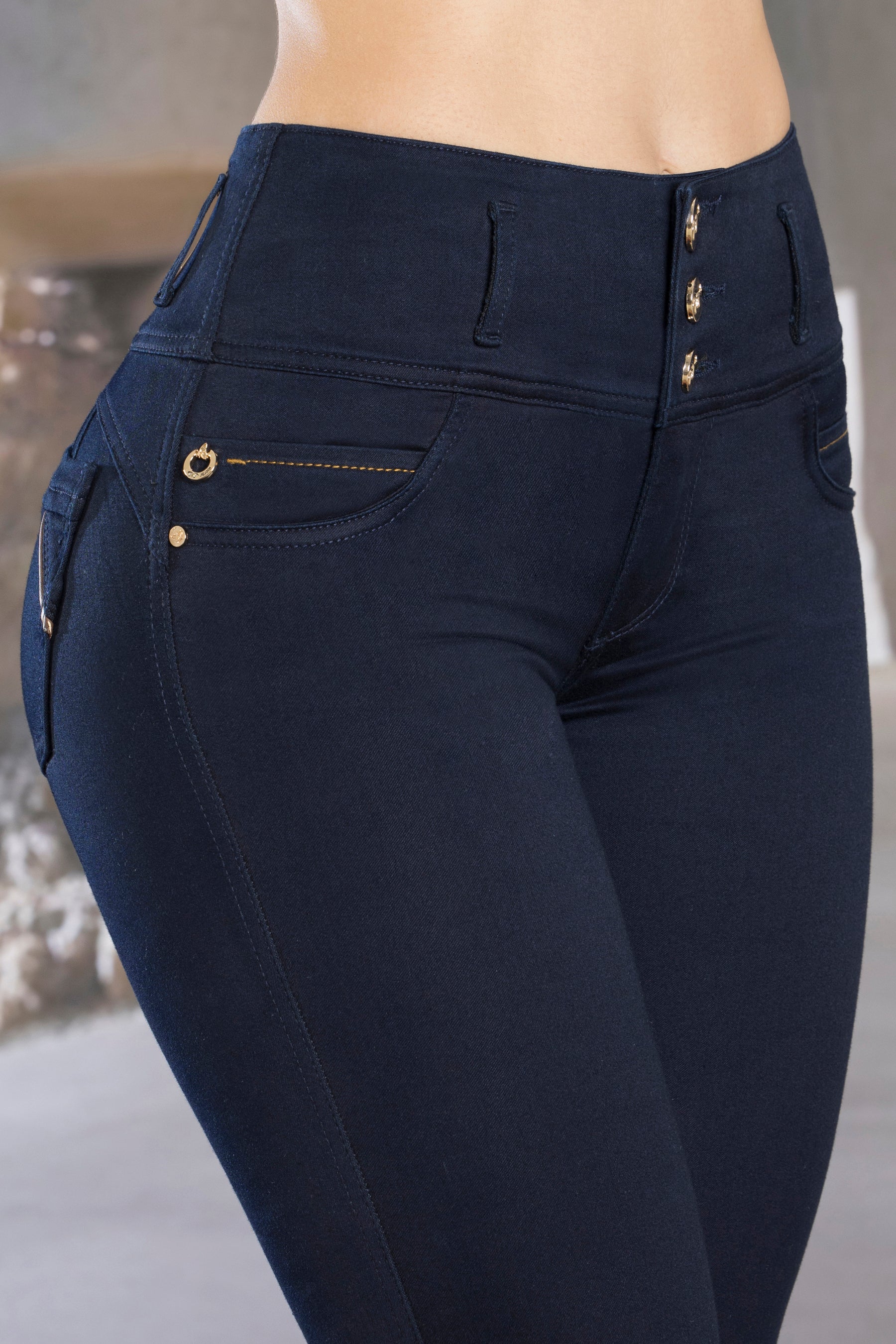 Jean Índigo Pesado Push Up Tiro Alto Azul Oscuro – ENCANTO