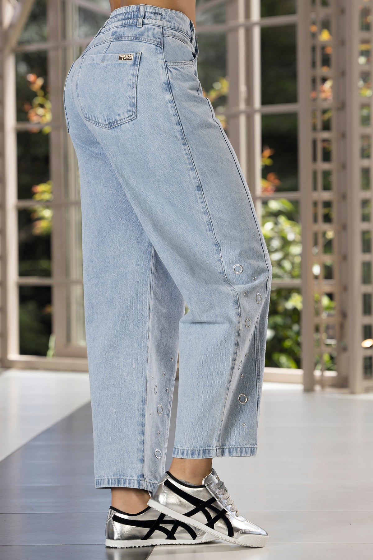 Jean barrel tiro alto azul claro – Pipe Bueno